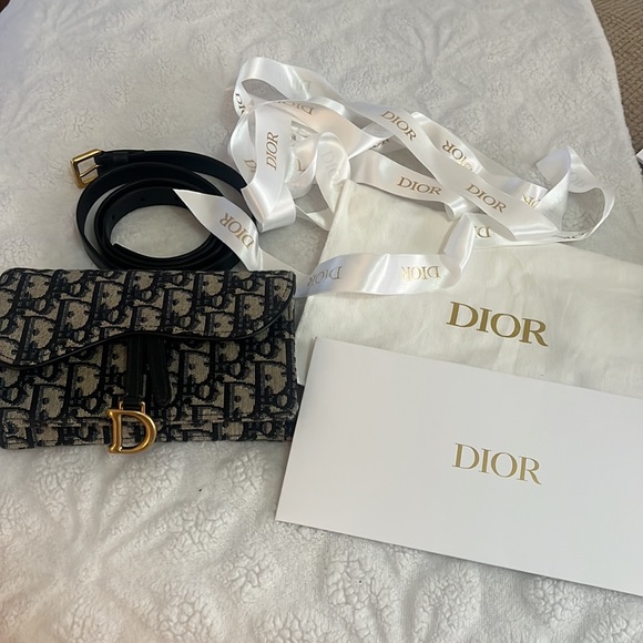 Dior belt bag. Perfect new condition, wear twice. - Picture 2 of 7